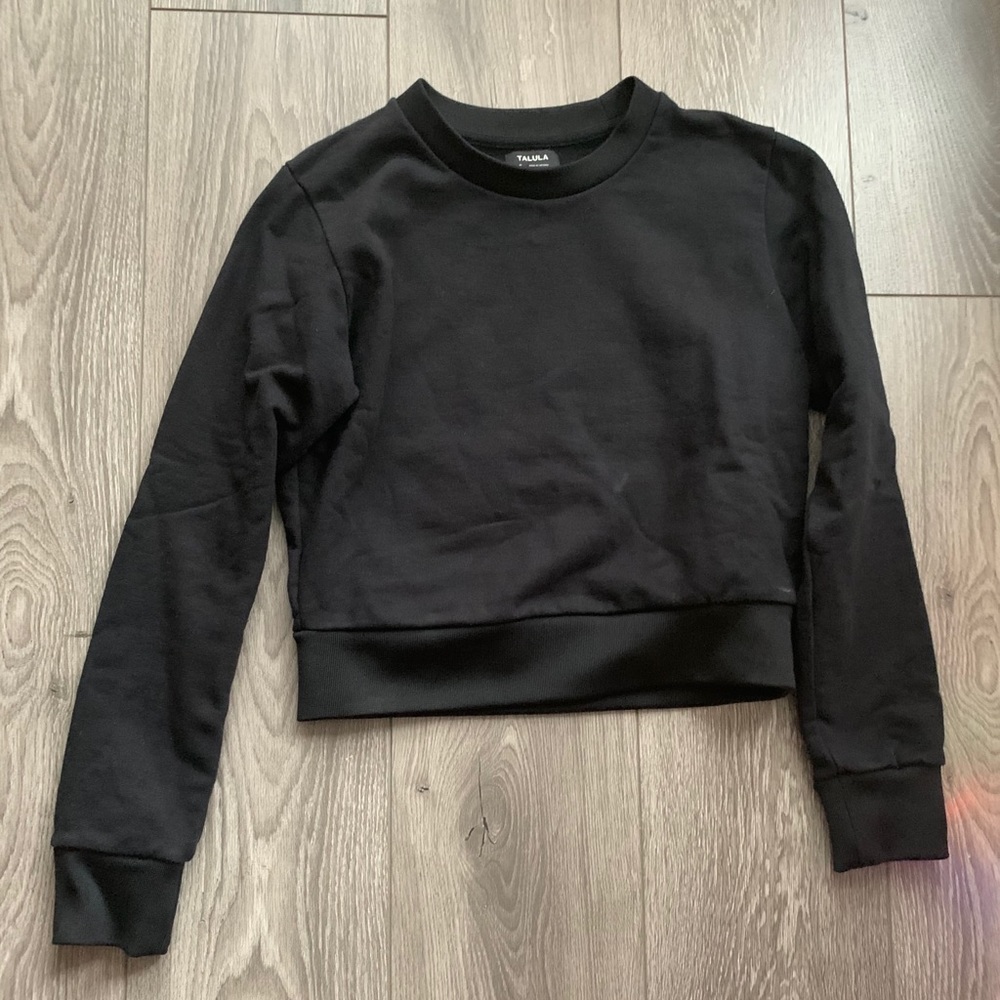 Aritzia Talula Cropped Crewneck Sweatshirt